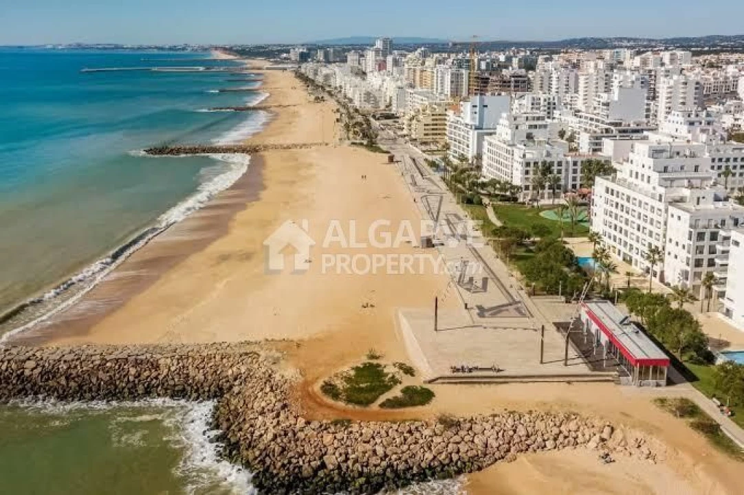 Apartamento T1 para Venda em Quarteira Foto 11