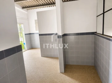 Armazém para Venda em Reguengo Grande