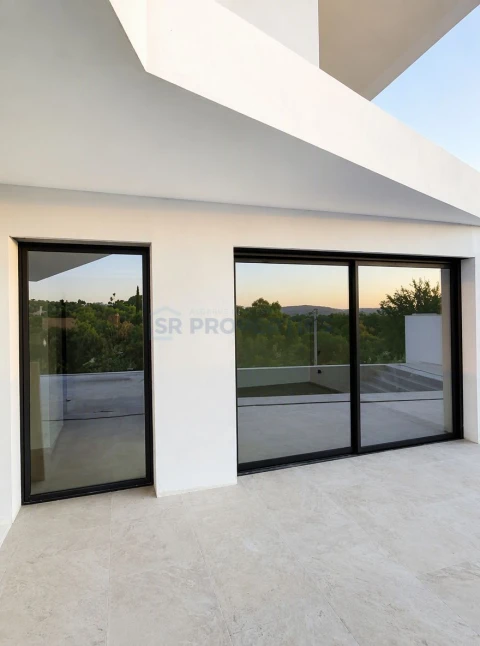 Moradia T4 para Venda em Loule (São Clemente)