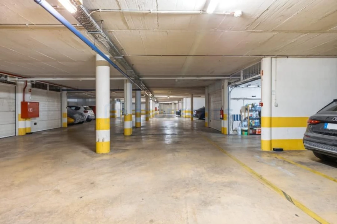 Apartamento T3 para Venda em Quarteira Foto 21