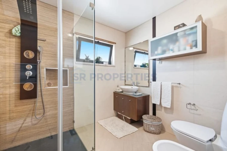 Apartamento T3 para Venda em Quarteira Foto 18