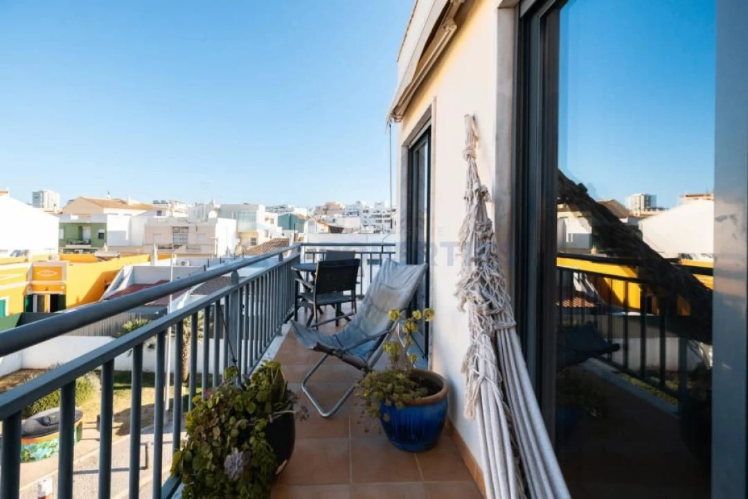 Apartamento T3 para Venda em Quarteira Foto 7