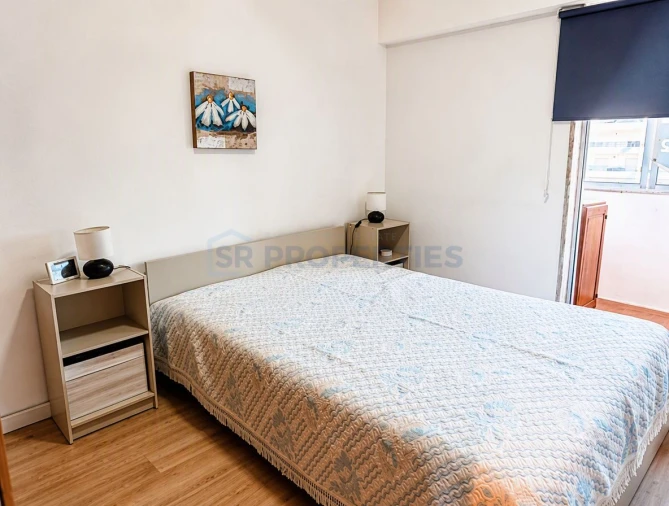 Apartamento T1 para Venda em Quarteira Foto 8