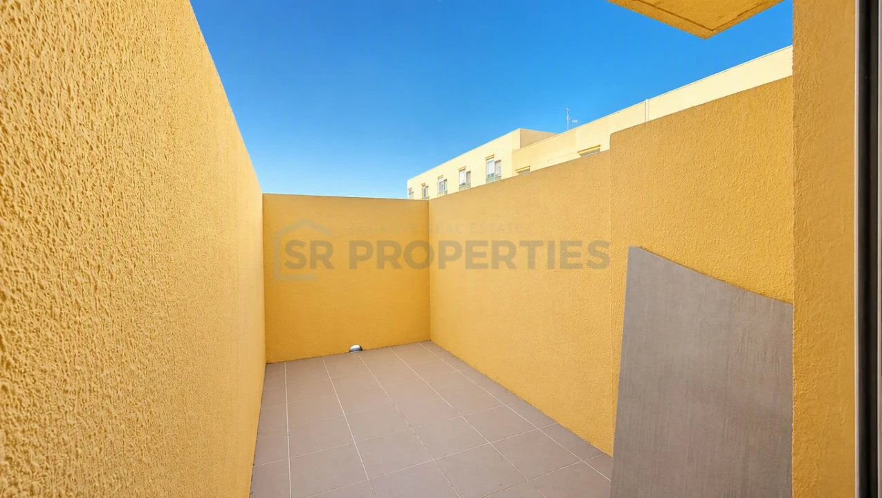 Apartamento T3 para Venda em Quarteira Foto 22