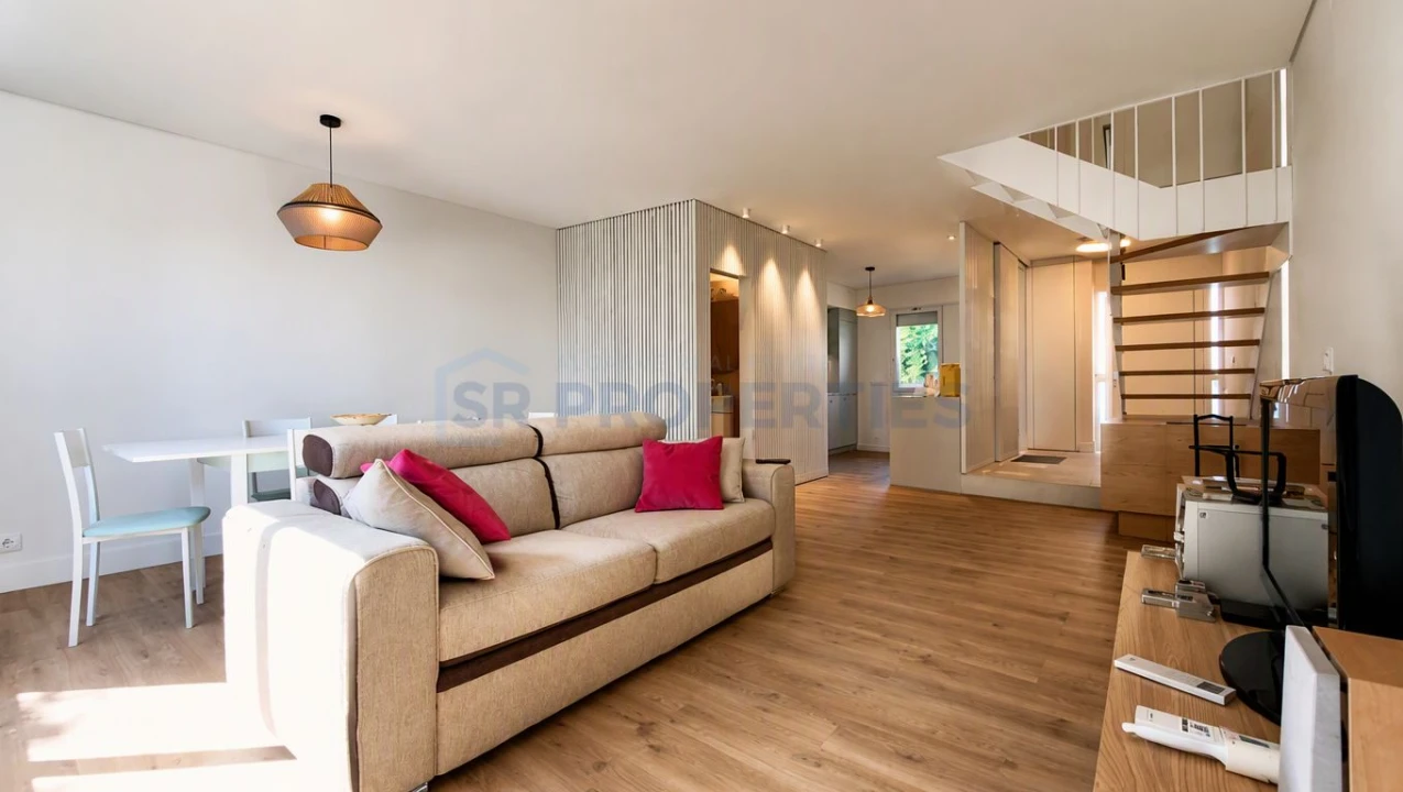 Apartamento T3 para Venda em Quarteira Foto 2