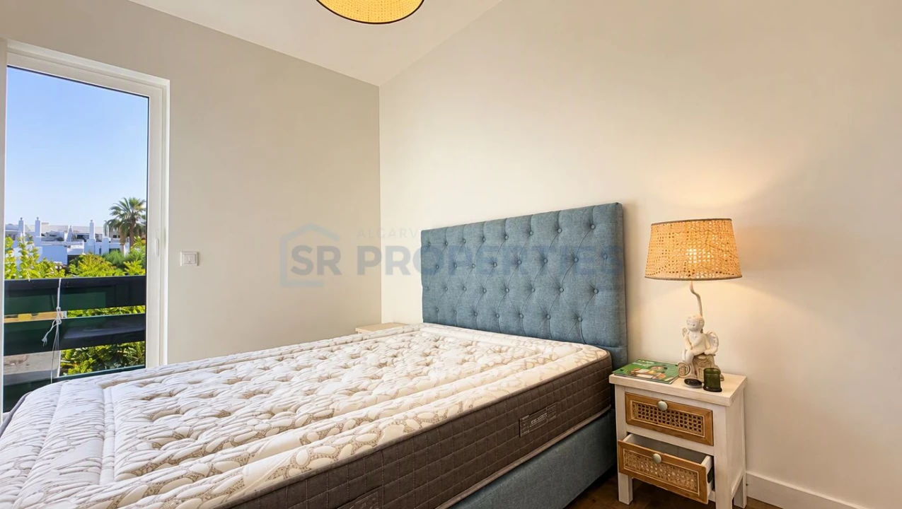 Apartamento T3 para Venda em Quarteira Foto 6
