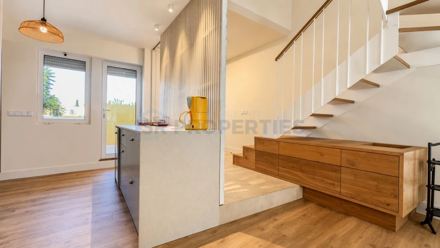 Apartamento T3 para Venda em Quarteira Foto 11