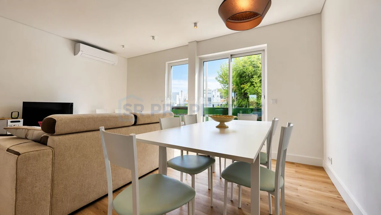 Apartamento T3 para Venda em Quarteira Foto 15