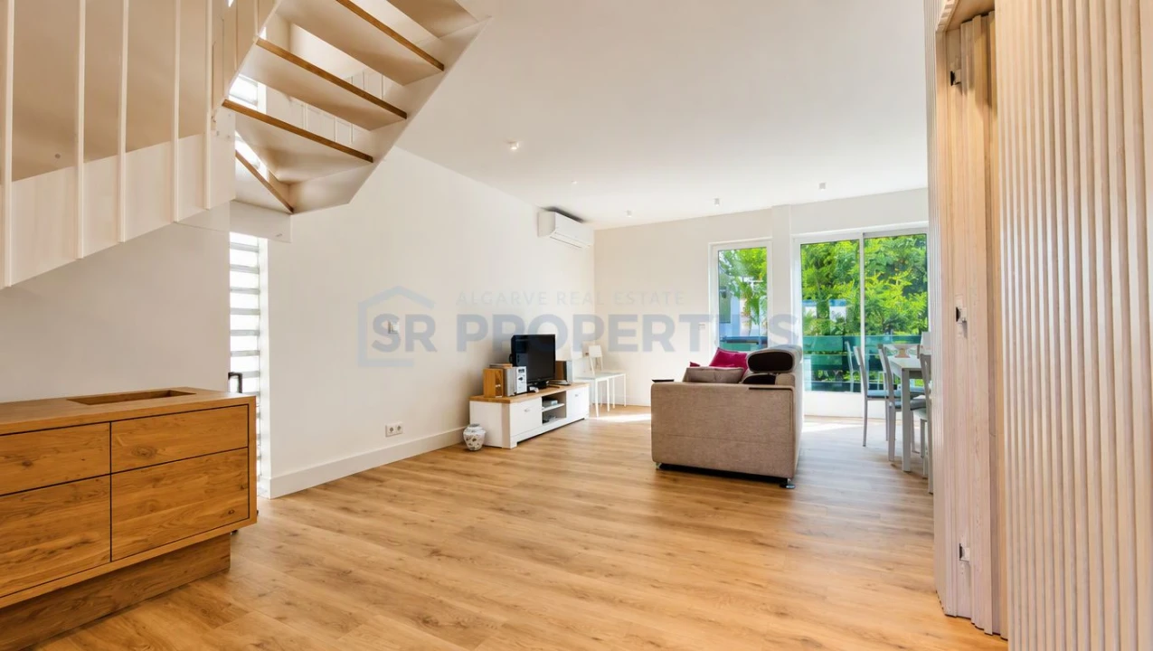 Apartamento T3 para Venda em Quarteira Foto 13