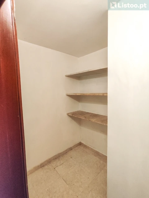 Apartamento T2 para Venda em Agualva e Mira-Sintra