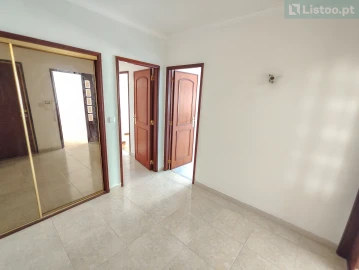 Apartamento T2 para Venda em Agualva e Mira-Sintra