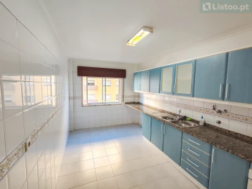 Apartamento T2 para Venda em Agualva e Mira-Sintra