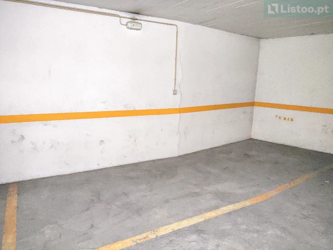 Apartamento T2 para Venda em Agualva e Mira-Sintra Foto 32