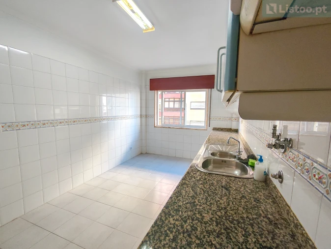 Apartamento T2 para Venda em Agualva e Mira-Sintra Foto 19