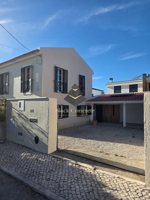 Moradia T4 para Venda em Alcabideche