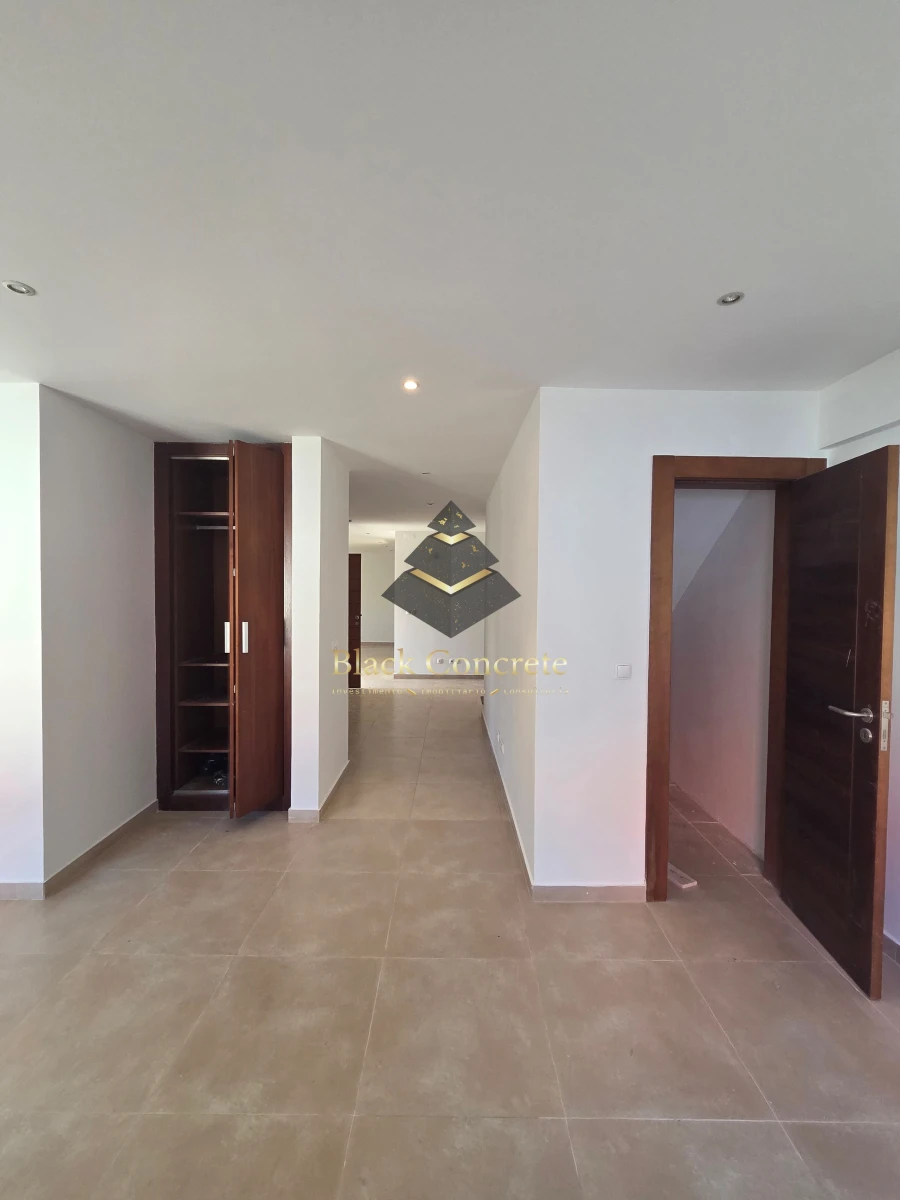 Moradia T4 para Venda em Alcabideche Foto 20