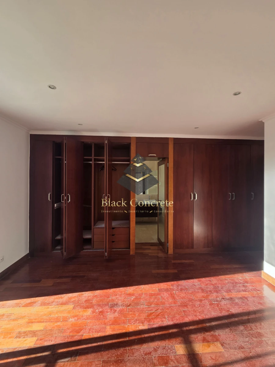 Moradia T4 para Venda em Alcabideche Foto 32