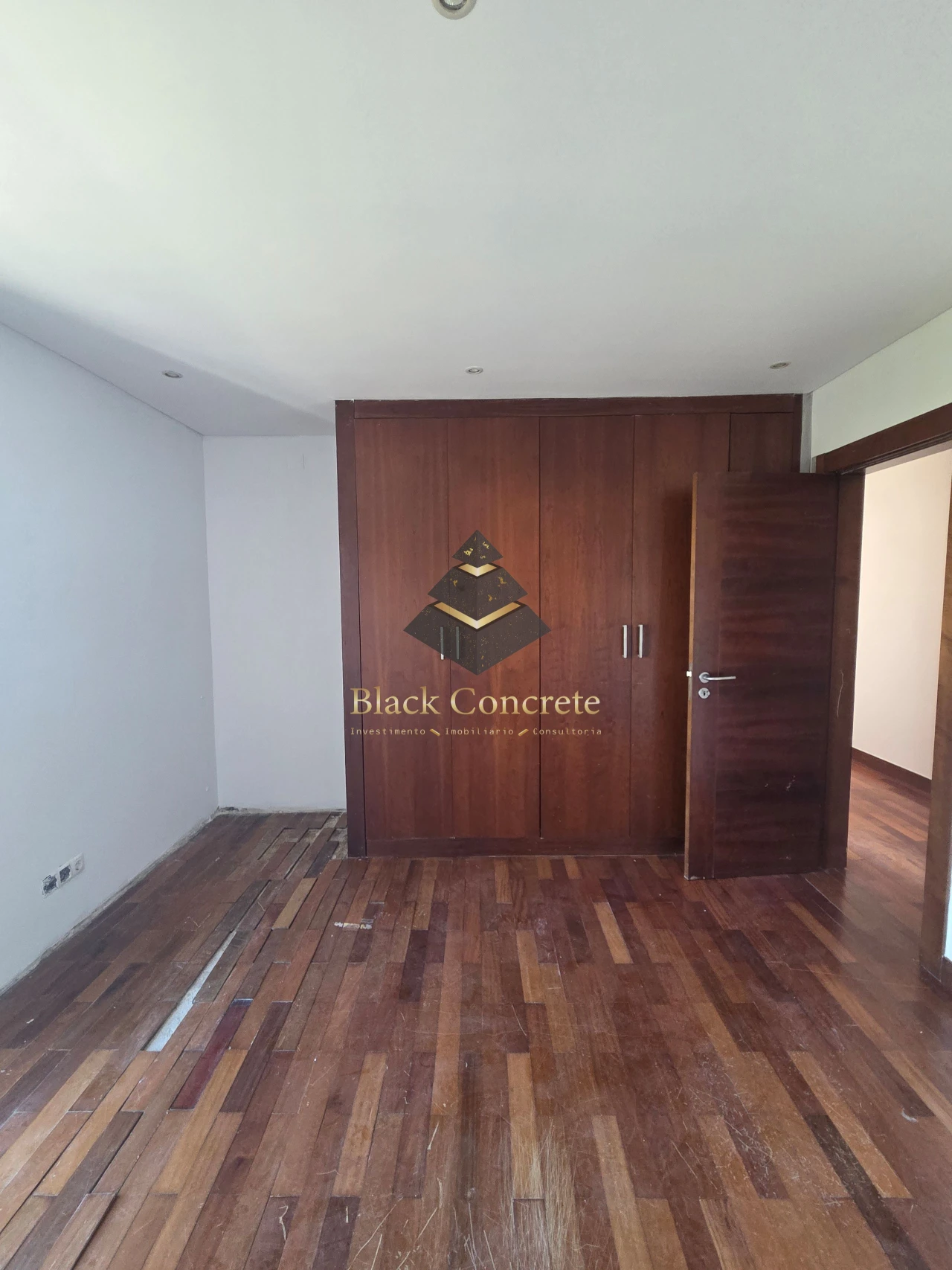 Moradia T4 para Venda em Alcabideche Foto 25