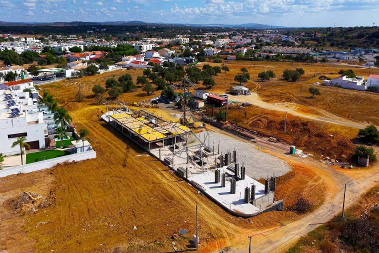Moradia T4 para Venda em Ferreiras Foto 25