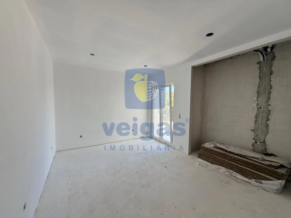 Moradia T4 para Venda em Atouguia da Baleia Foto 15