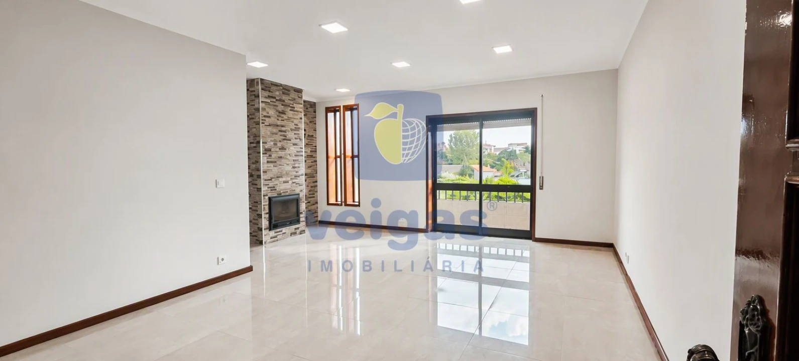 Apartamento T3 para Venda em Paços de Brandão Foto 1