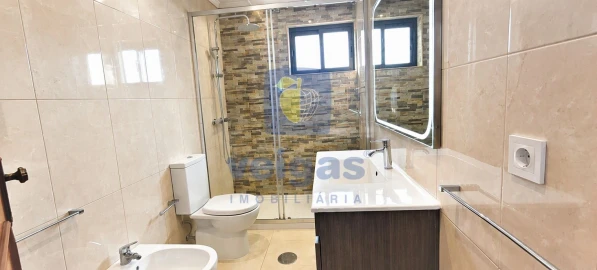 Apartamento T3 para Venda em Paços de Brandão