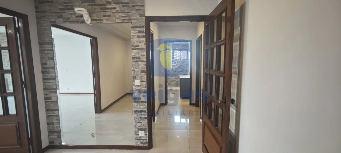 Apartamento T3 para Venda em Paços de Brandão Foto 10