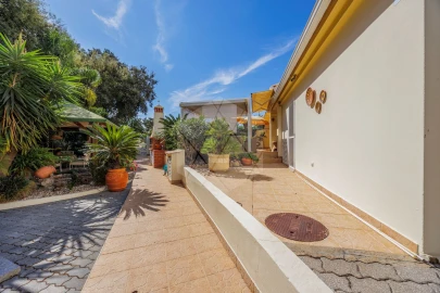 Moradia T3 para Venda em Albufeira e Olhos de Água