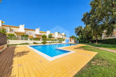 Moradia T3 para Venda em Albufeira e Olhos de Água