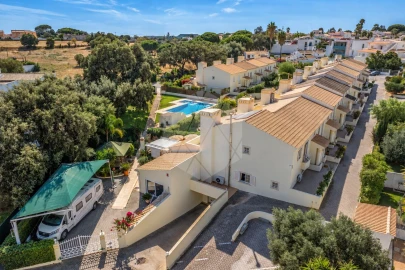 Moradia T3 para Venda em Albufeira e Olhos de Água