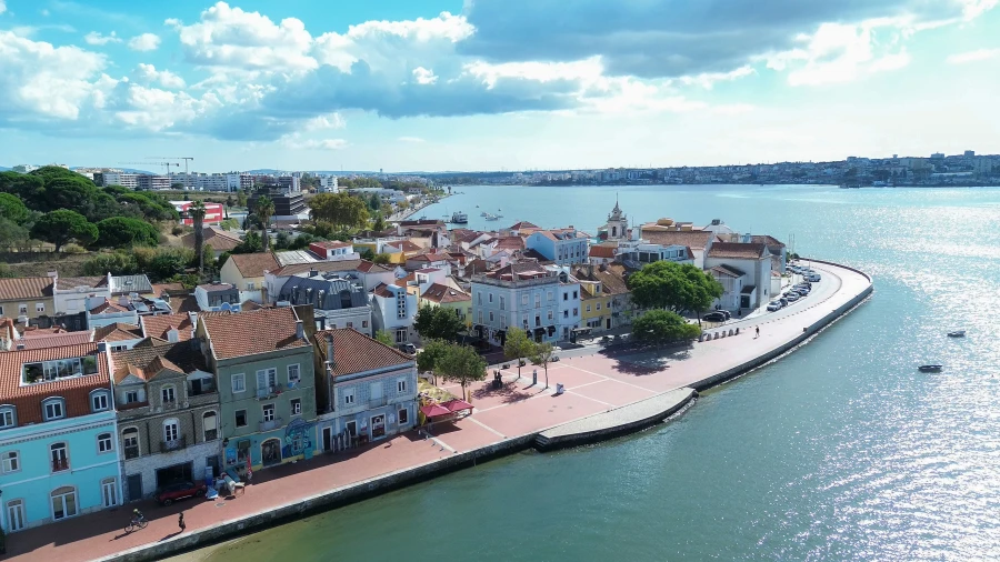Prédio para Venda em Seixal Foto 16