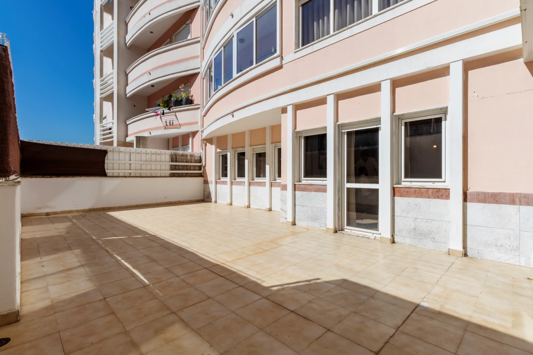 Apartamento T2 para Venda em Algueirão-Mem Martins Foto 11