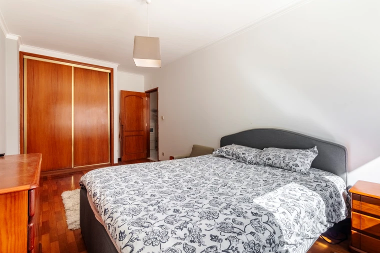 Apartamento T2 para Venda em Algueirão-Mem Martins Foto 29