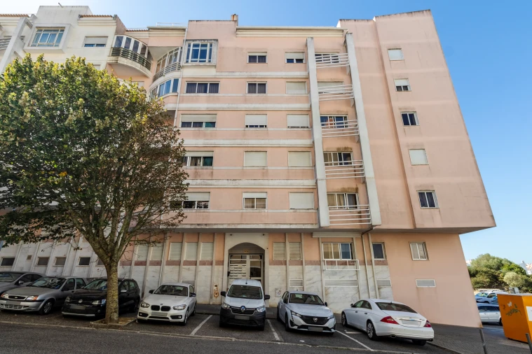 Apartamento T2 para Venda em Algueirão-Mem Martins Foto 43