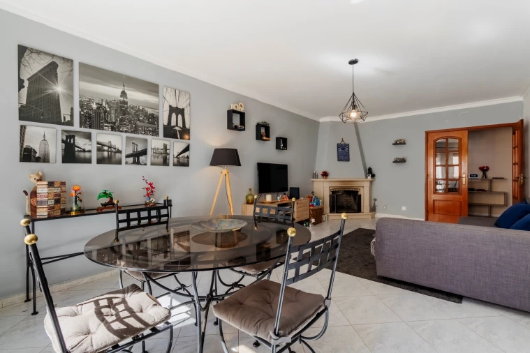 Apartamento T2 para Venda em Algueirão-Mem Martins Foto 22