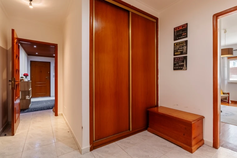 Apartamento T2 para Venda em Algueirão-Mem Martins Foto 35