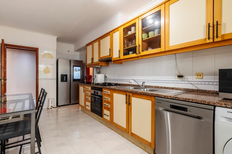 Apartamento T2 para Venda em Algueirão-Mem Martins Foto 15