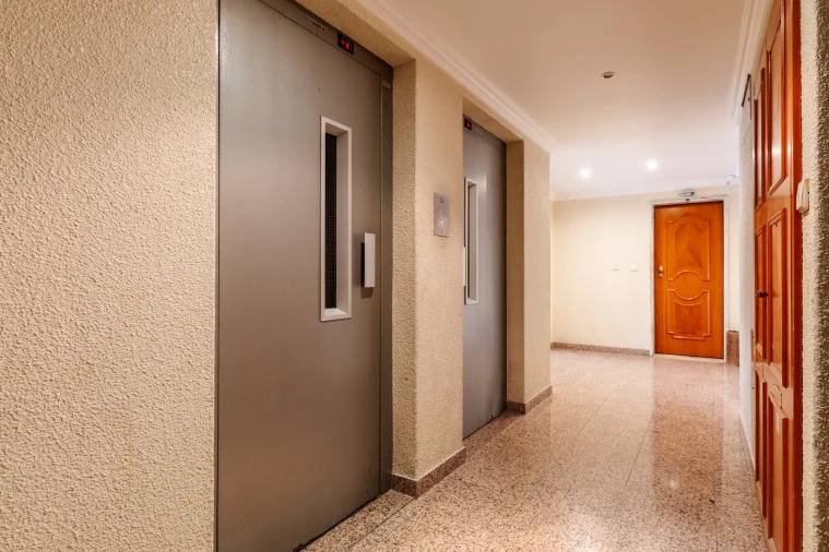 Apartamento T2 para Venda em Algueirão-Mem Martins Foto 3