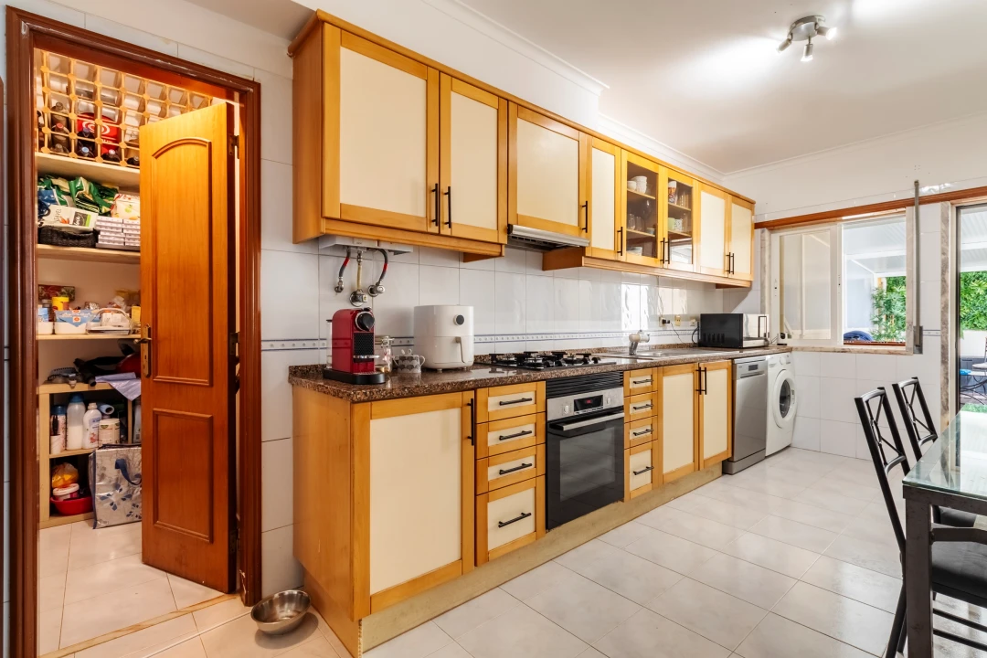 Apartamento T2 para Venda em Algueirão-Mem Martins Foto 4