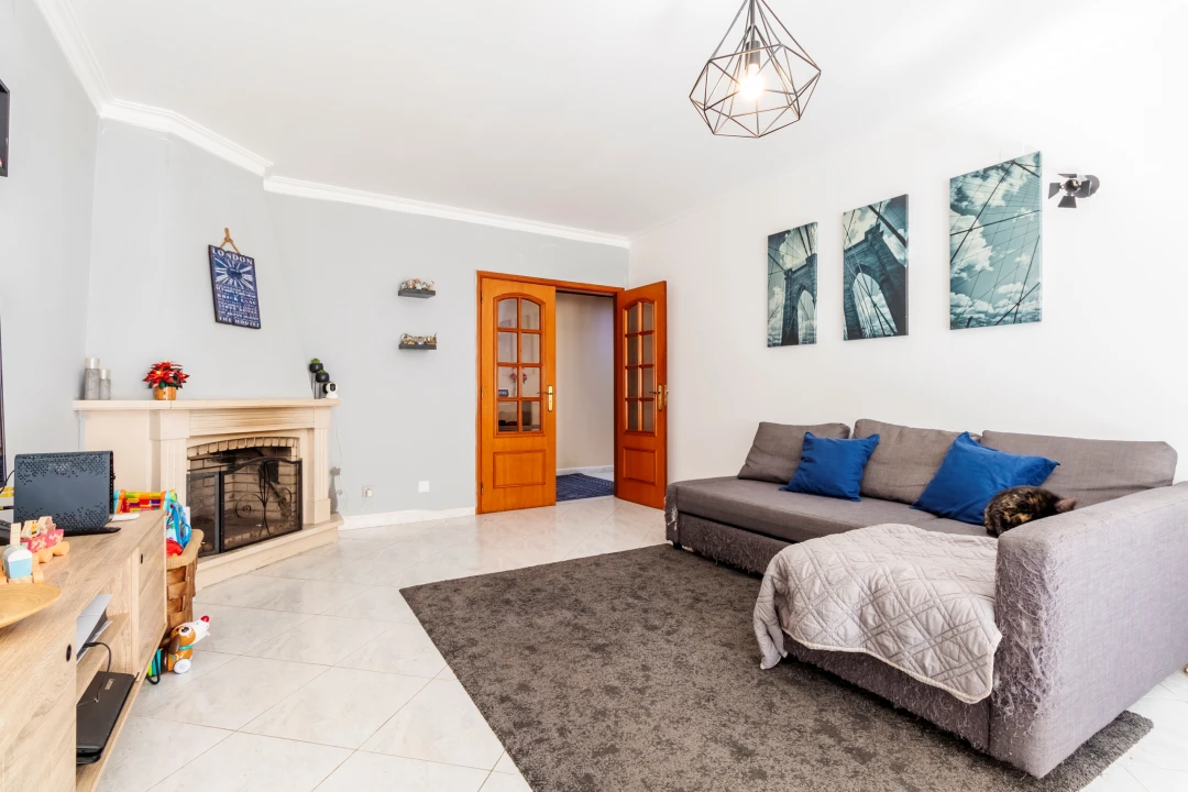 Apartamento T2 para Venda em Algueirão-Mem Martins Foto 24