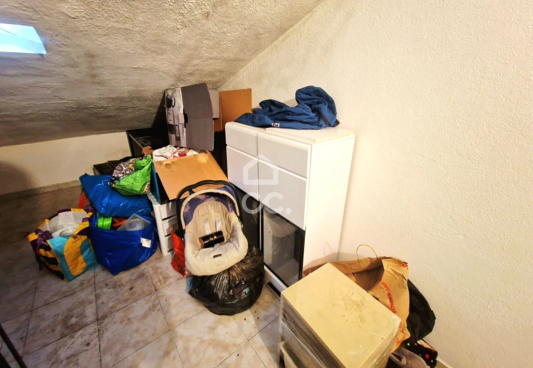 Apartamento T2 para Venda em Carregado e Cadafais Foto 13