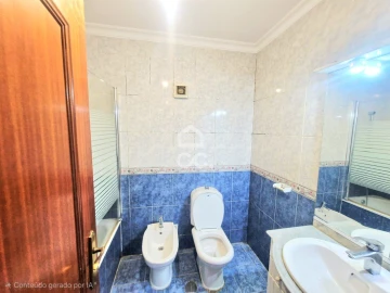 Apartamento T2 para Venda em Carregado e Cadafais