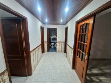 Apartamento T2 para Venda em Carregado e Cadafais