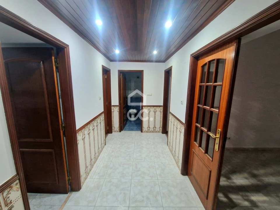 Apartamento T2 para Venda em Carregado e Cadafais Foto 1
