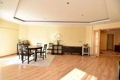 Apartamento T3 para Arrendamento em Alhandra, São João dos Montes e Calhandriz