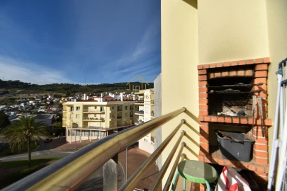 Apartamento T3 para Arrendamento em Alhandra, São João dos Montes e Calhandriz