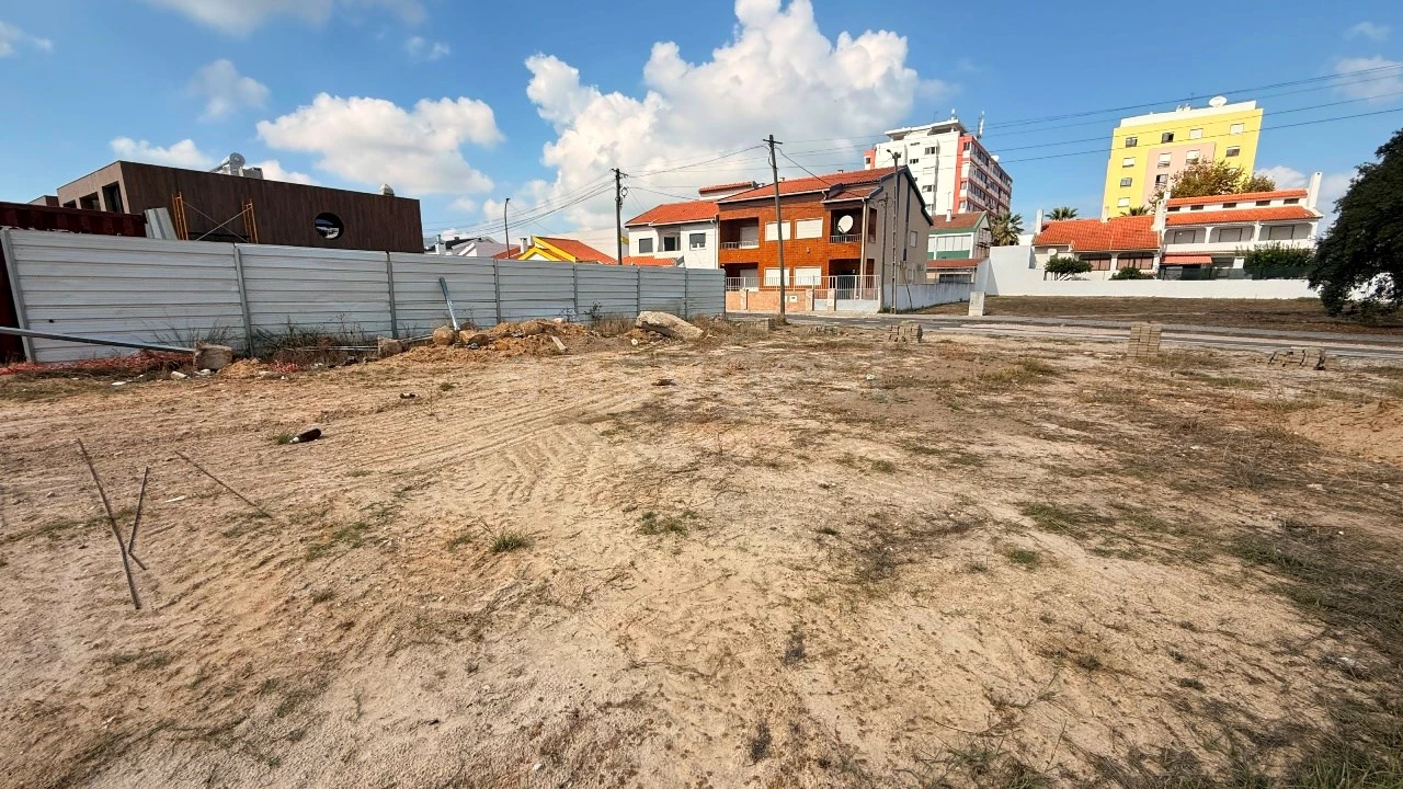 Terreno para Venda em Santo Antonio da Charneca Foto 8