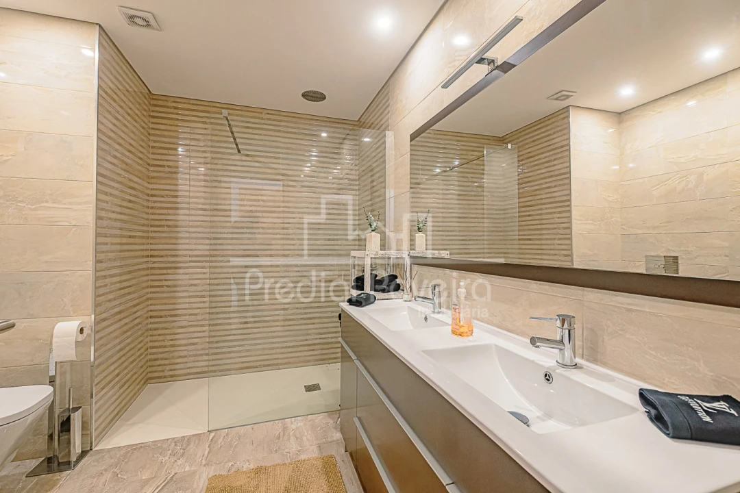 Apartamento T4 para Venda em Aver-O-Mar, Amorim e Terroso Foto 9