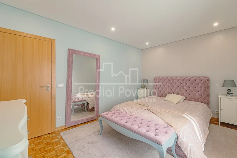 Apartamento T4 para Venda em Aver-O-Mar, Amorim e Terroso Foto 17