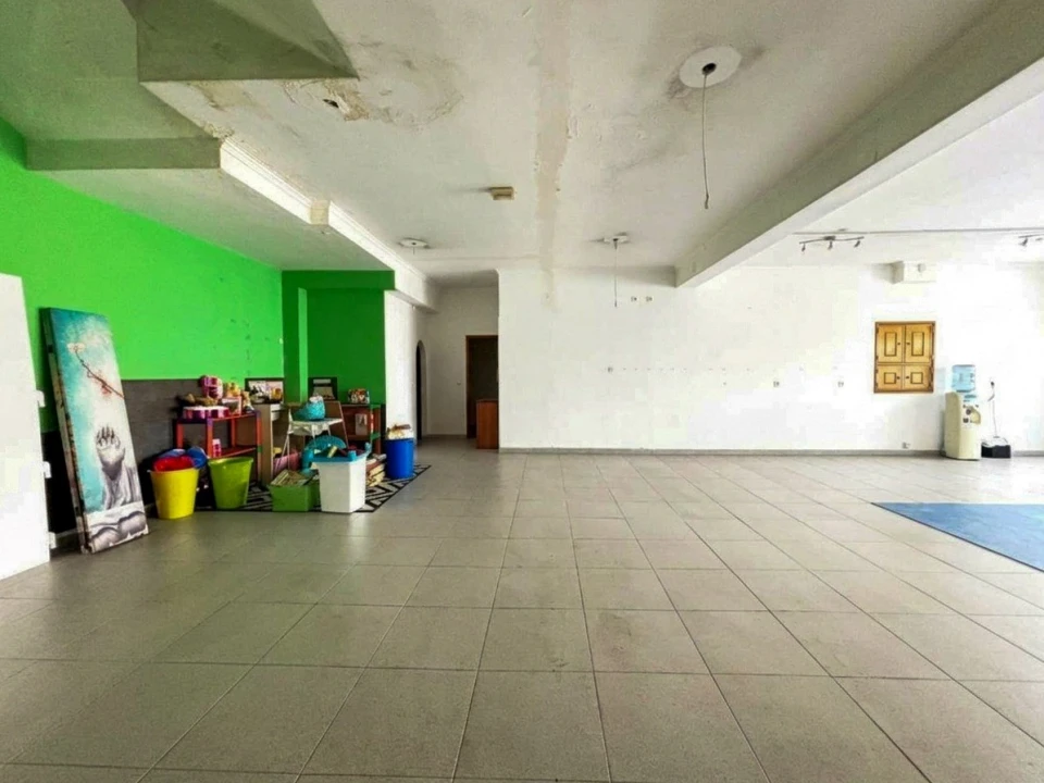 Loja para Venda em Falagueira-Venda Nova Foto 9